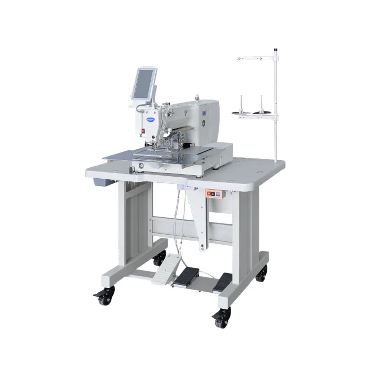 Nähende CNC-Maschine